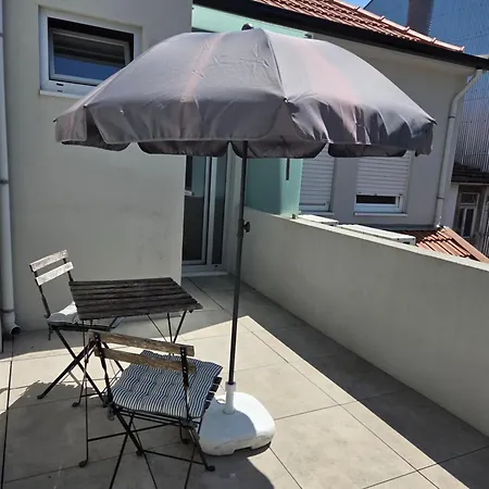 Bed & Breakfast Lira 3*