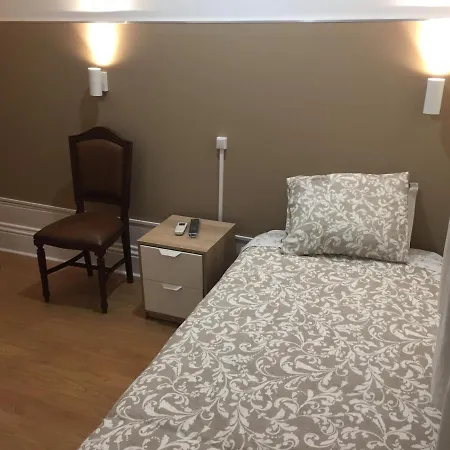 Lira Bed & Breakfast Porto