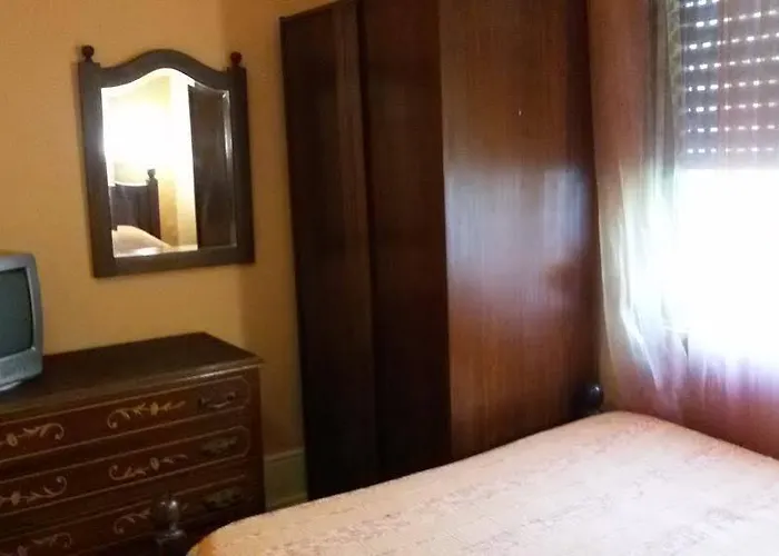 Bed and breakfast Lira 4*