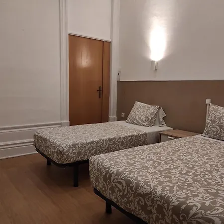 Lira Bed & Breakfast Porto