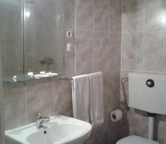 Lira Nocleg ze śniadaniem Porto