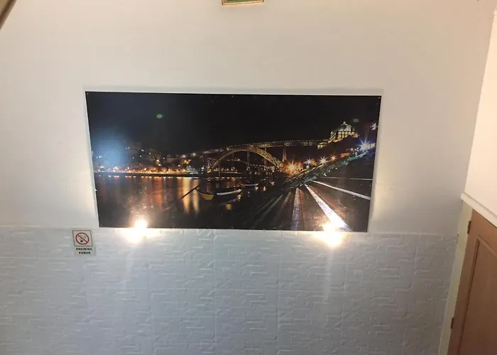 Oda ve Kahvaltı Lira 4*